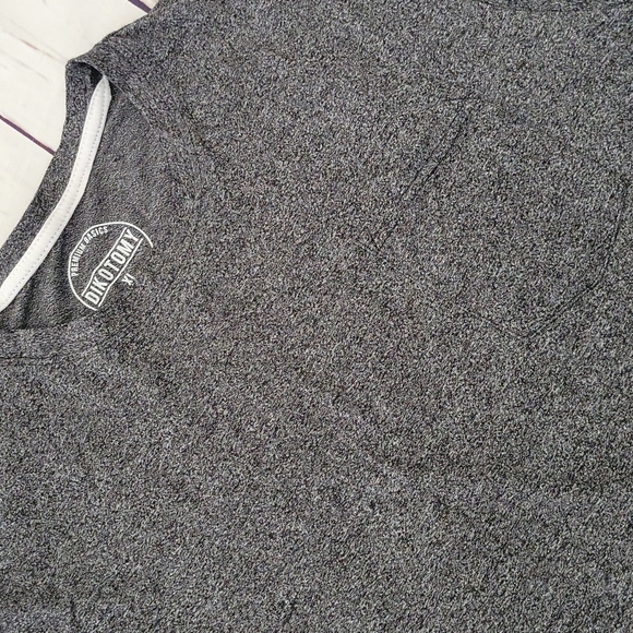 Short sleeve tee - Picture 6 of 8